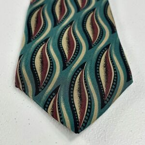 VTG Woodward Retro Abstract Green Red Shaded Leaf Pods AOP Made In Costa Rica 57